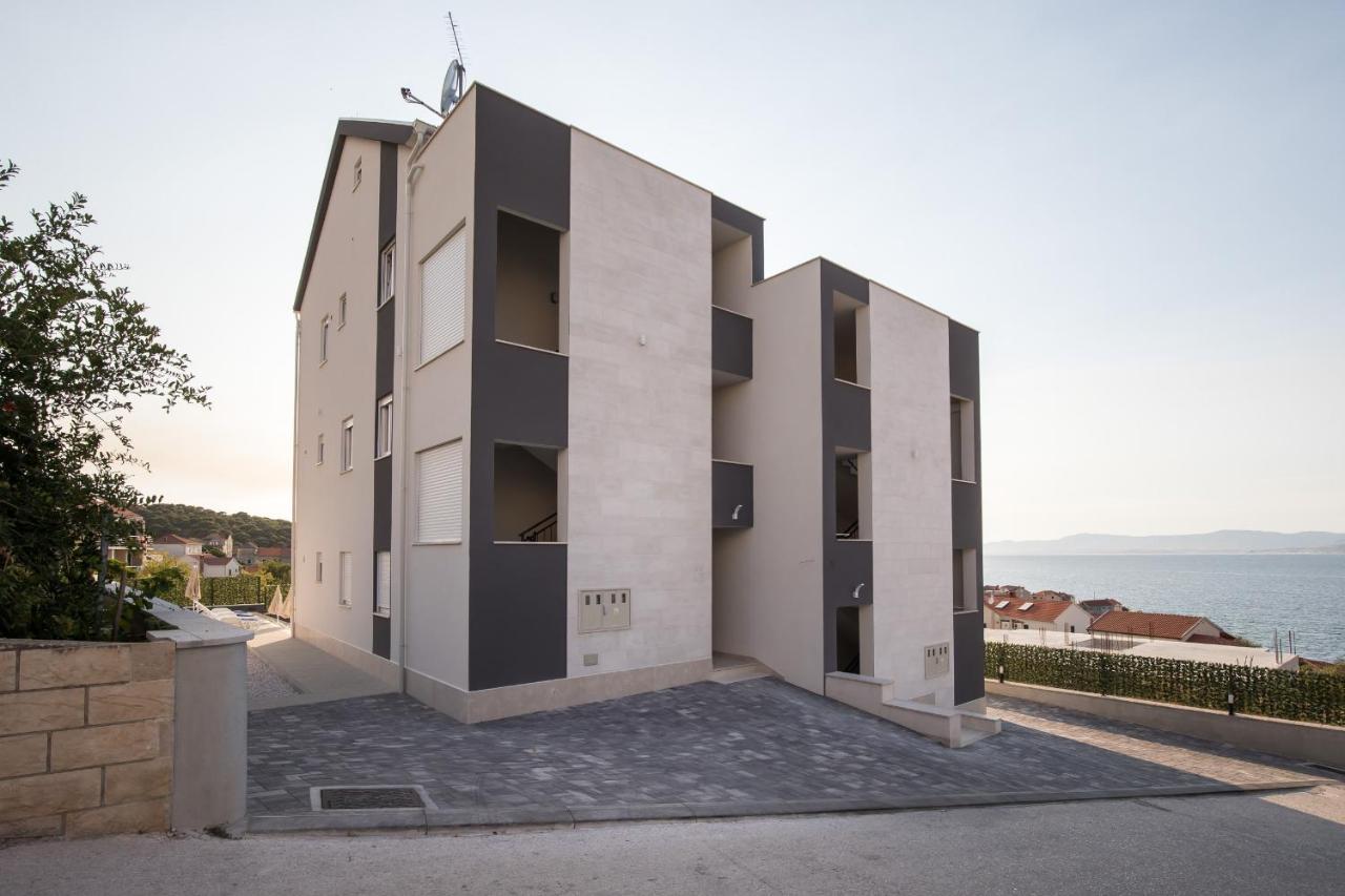 Apartments Blueview Postira Exterior foto